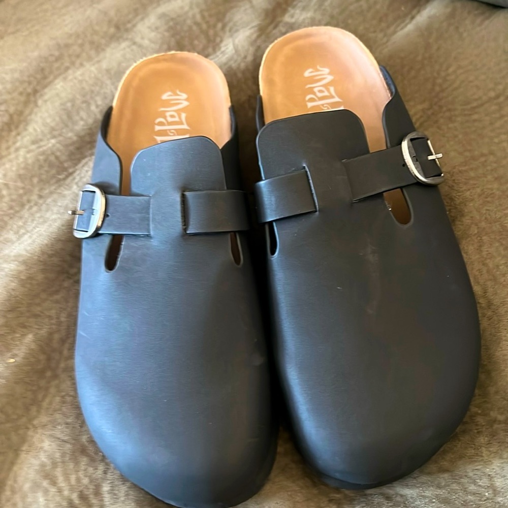 Soft comfy clogs